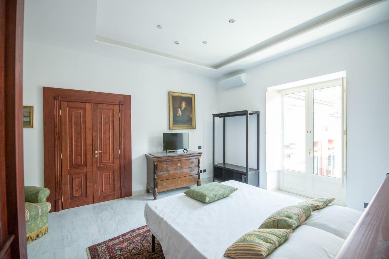 Palazzo Doria D'angri Affittacamere *