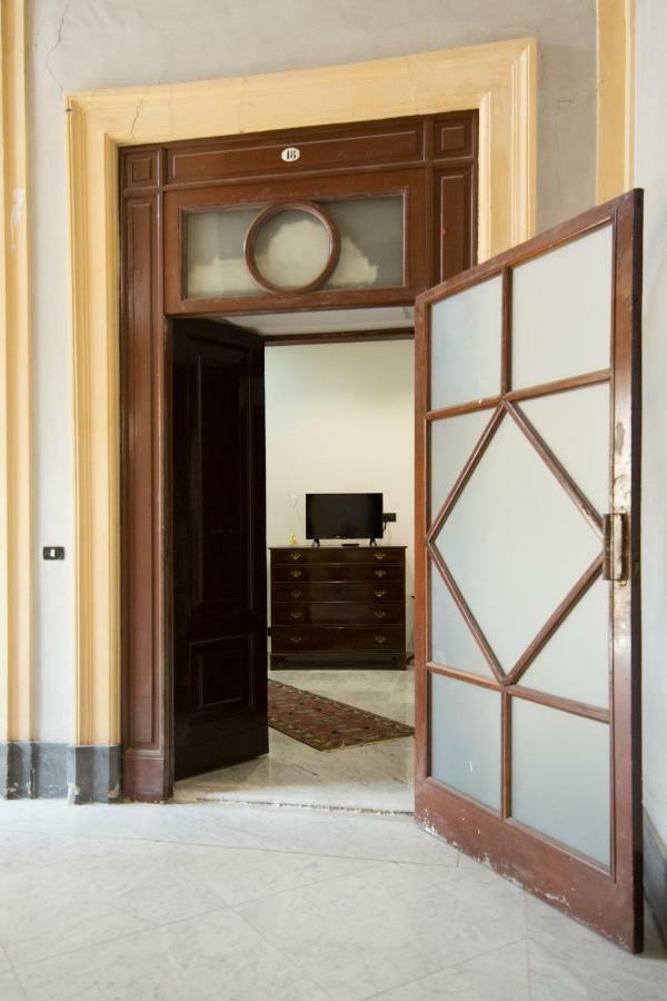 Palazzo Doria D'angri * Neapel